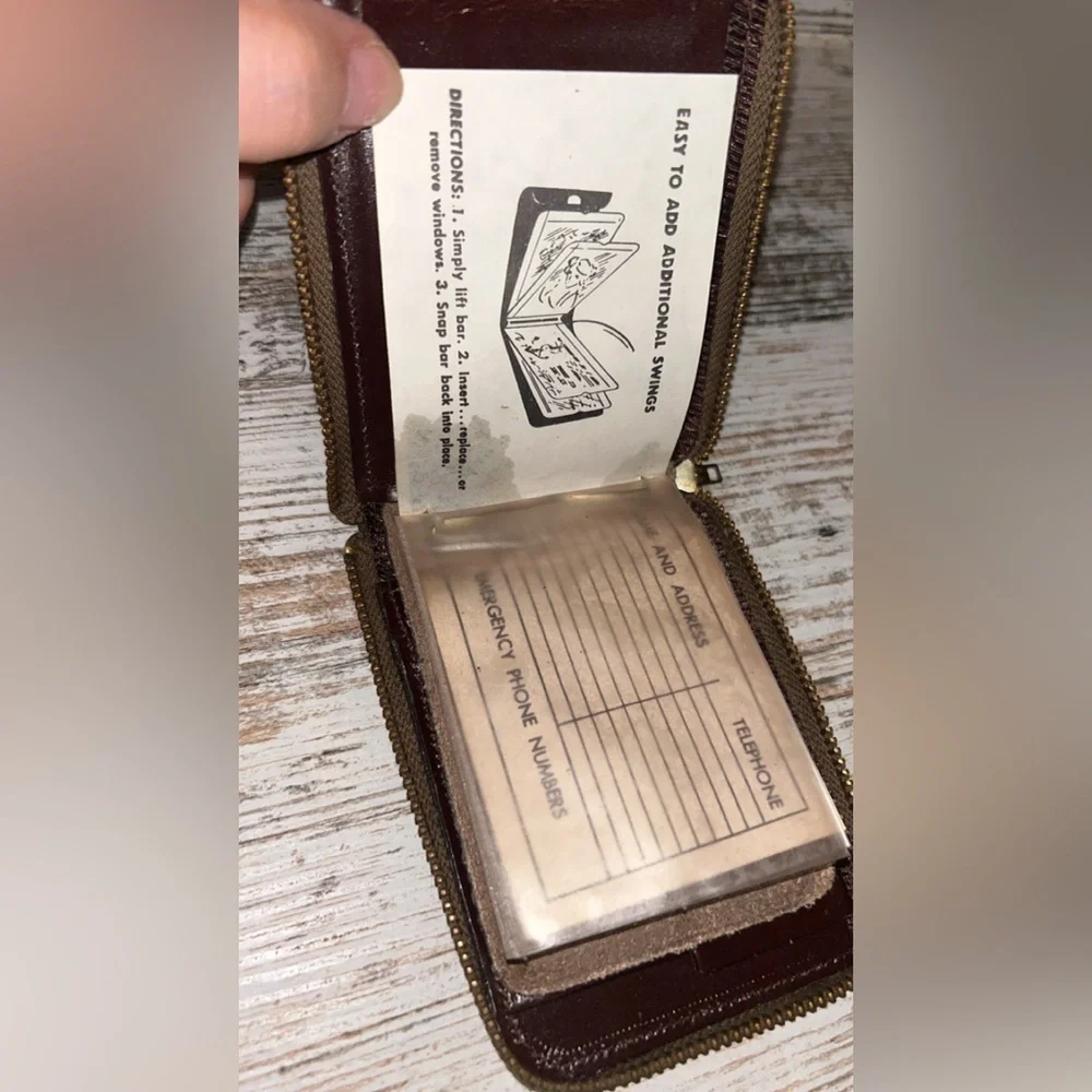 Vintage Comme des Garçons Classic Leather zip-around wallet #leather #album